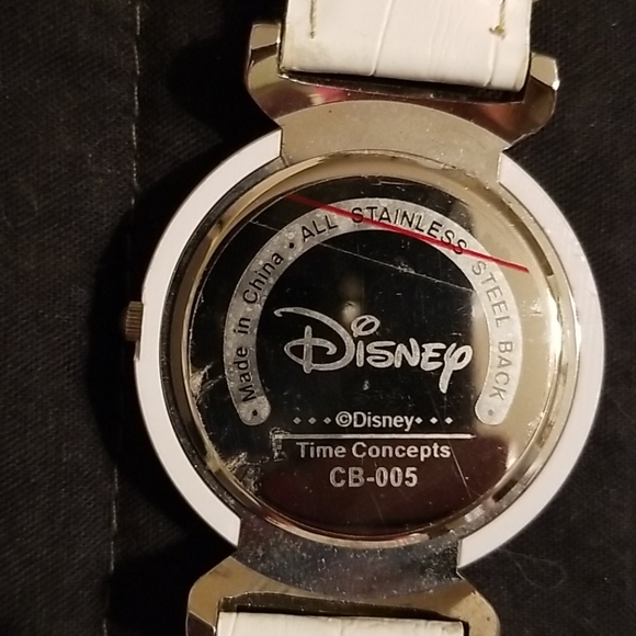 Mickey Mouse womens watch - Picture 4 of 7